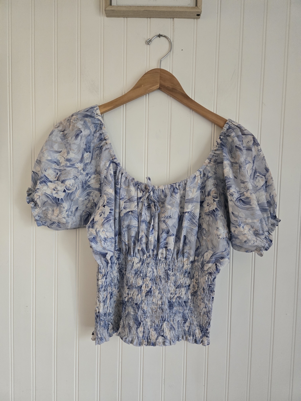 Smocked Cotton Puff Sleeve Floral Top in Light Blue and Cream
